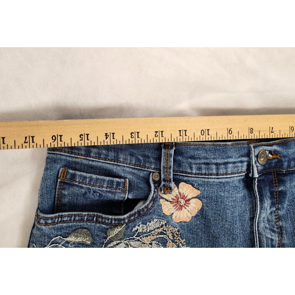 Gloria Vanderbilt Amanda Embroidered Floral Jeans Women’s 16 Blue Slim Straight - Picture 8 of 11